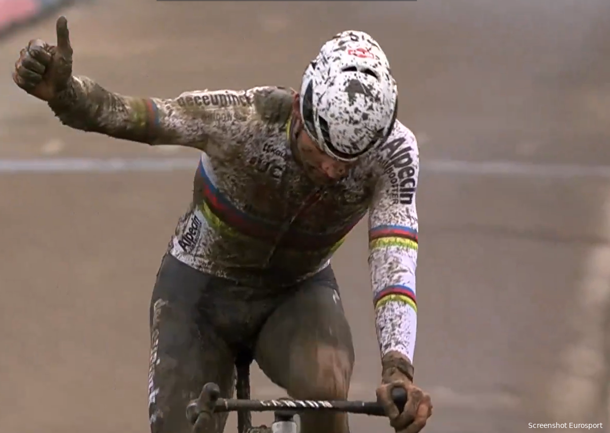 Mathieu van der Poel gives thumbs up to the audience and his own